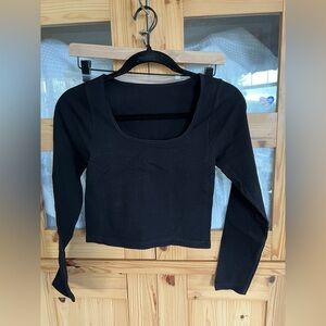Chic Black Long Sleeve Crop Top